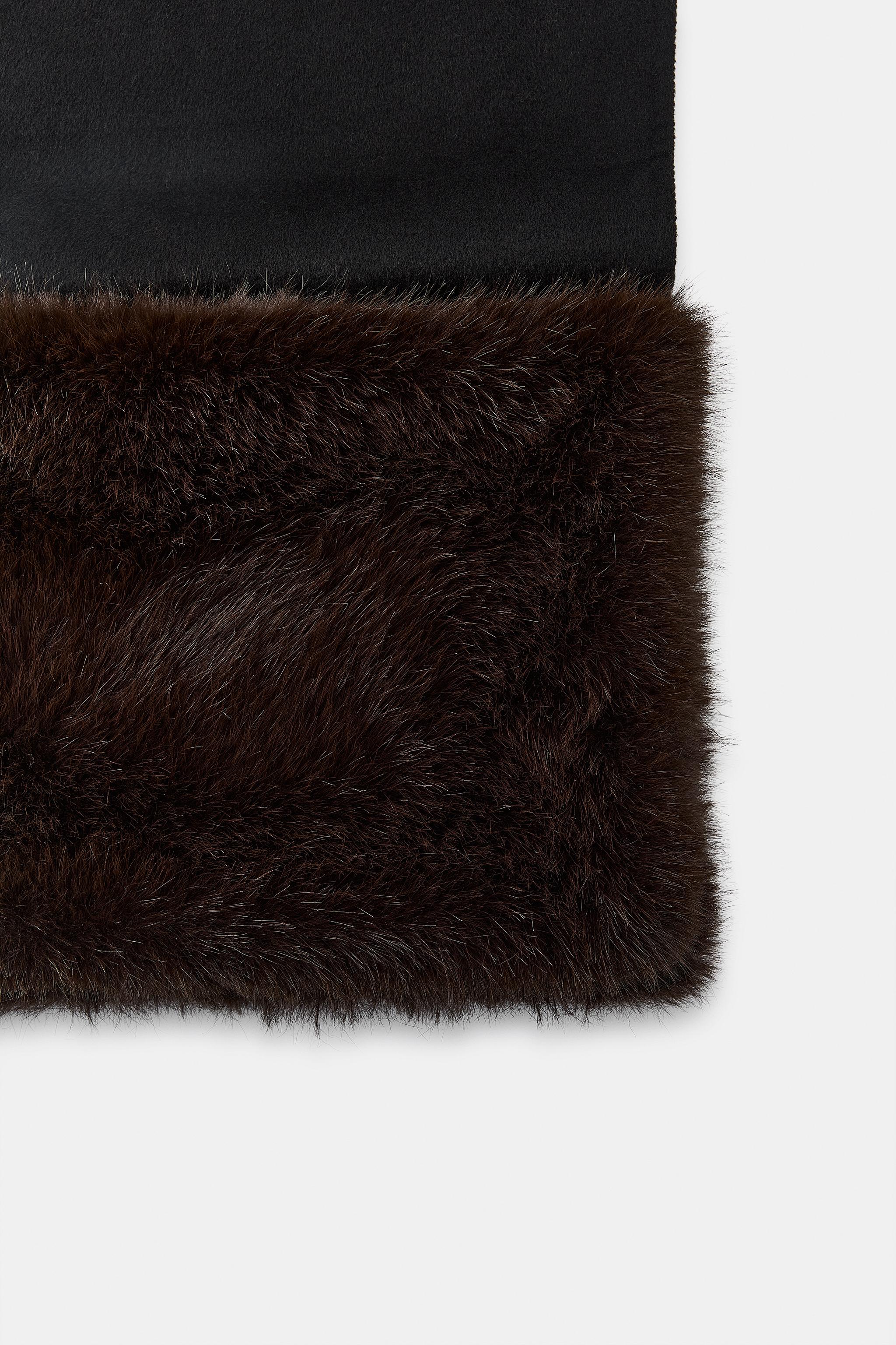 PLAIN WOOL SCARF WITH FAUX FUR EFFECT